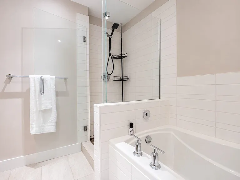 6015 Iona Dr #107 — Photo 20