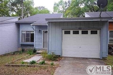 1st image of 4917 Easy St #3
