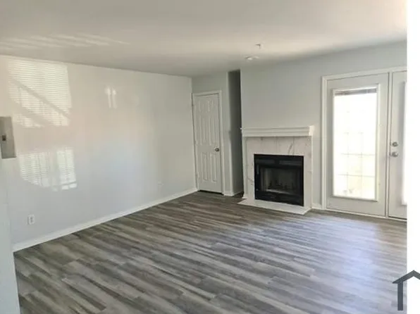 9817 Walnut St APT I102, Dallas, TX 75243