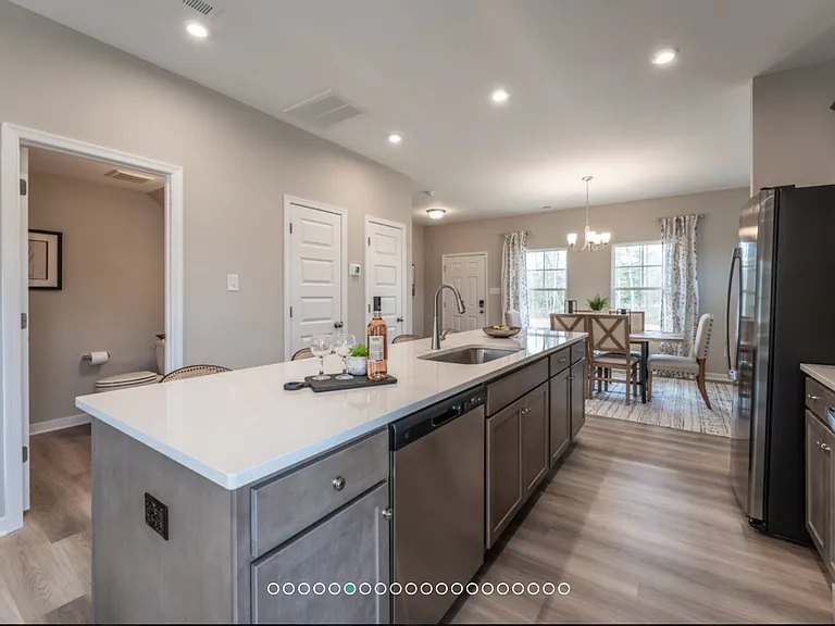 202 Greenpark Rd — Photo 17