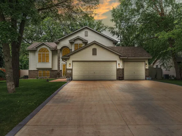 2986 93rd Ave NE, Blaine, MN 55449