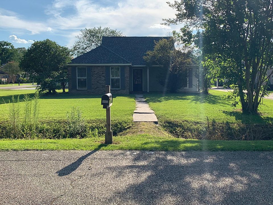1st image of 10613 Stone Pine Dr