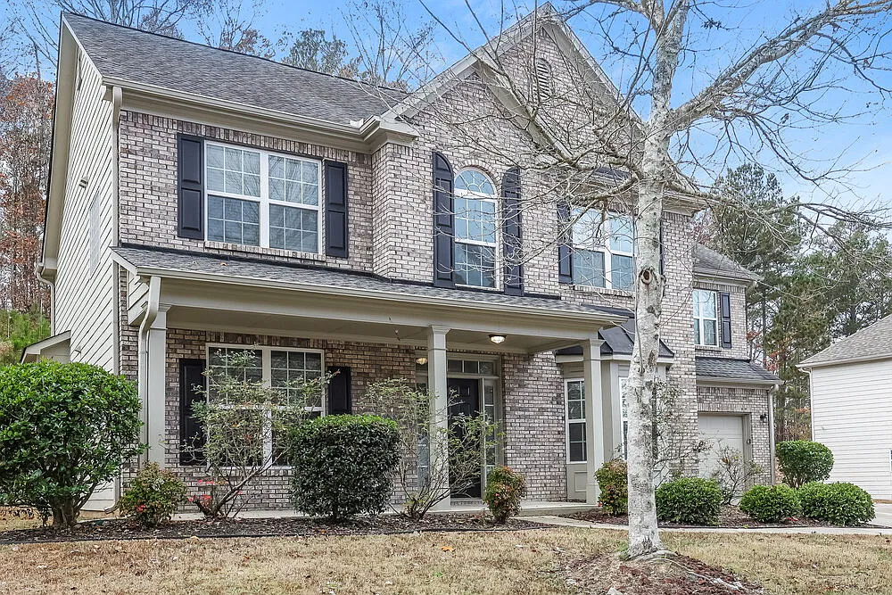 4 bed, 2.5 bath, 2842 sqft, $3,530 — Photo 4