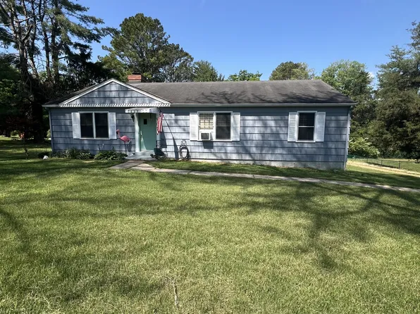 907 Camellia Dr, Columbia, TN 38401