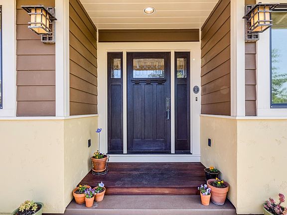 3rd image of 226 Del Monte Ave