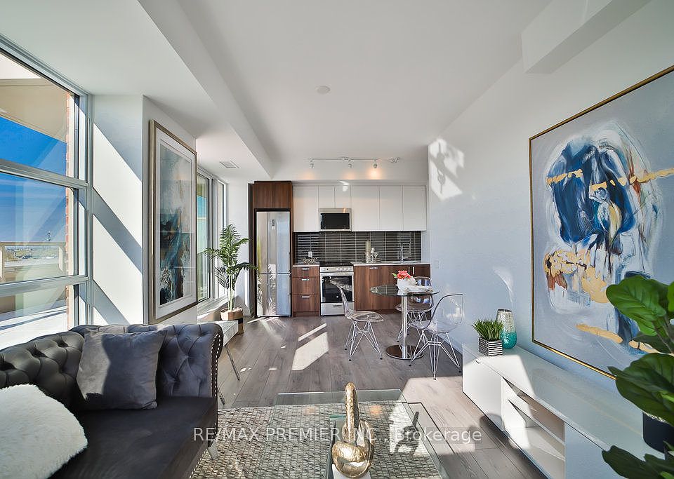 1st image of 1787 Saint Clair Ave W #623