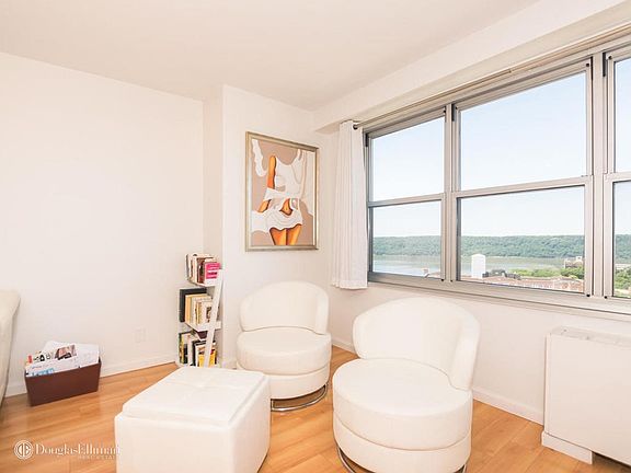 4th image of 555 Kappock St APT 23H