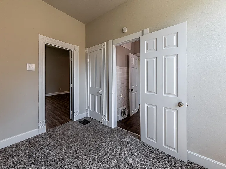2905 Olive St — Photo 12