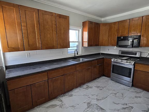 5th image of 47 N 16th St #3E