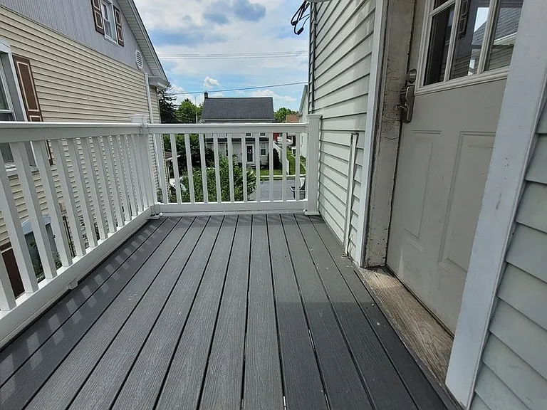 21 E Maple St — Photo 28