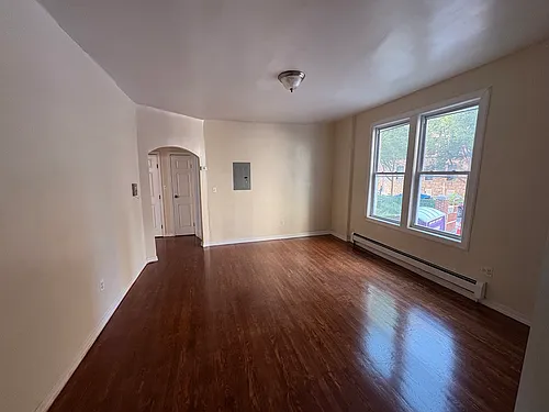 1664 Montgomery Ave #1 Photo 1