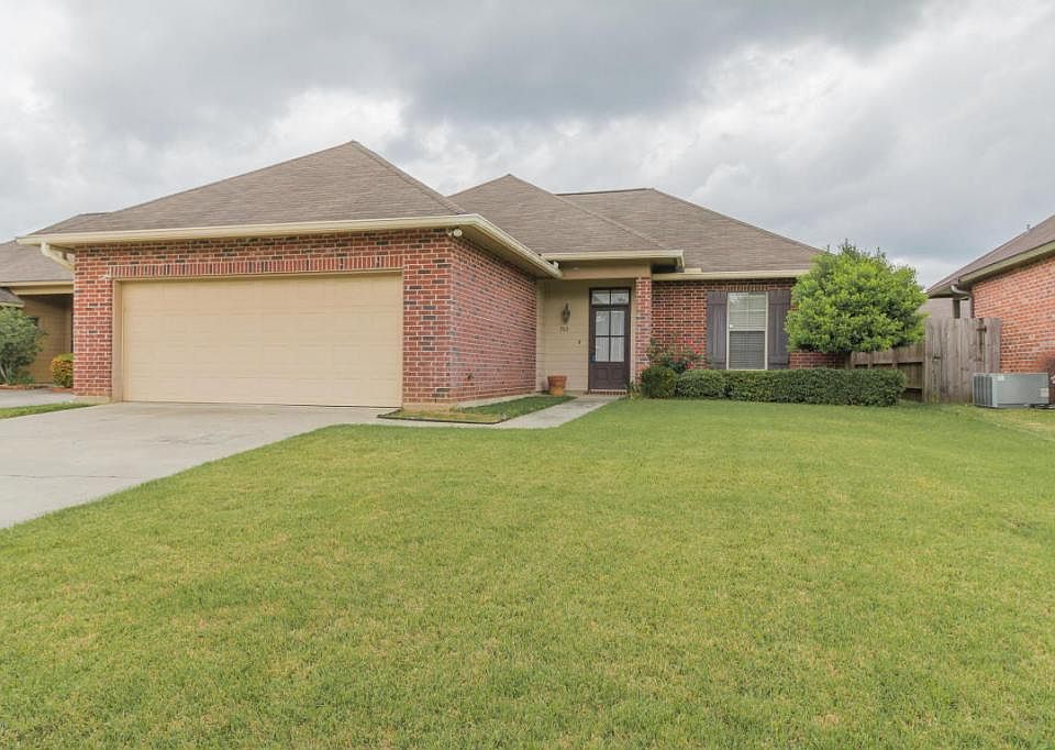 1st image of 202 Copper Hill Dr