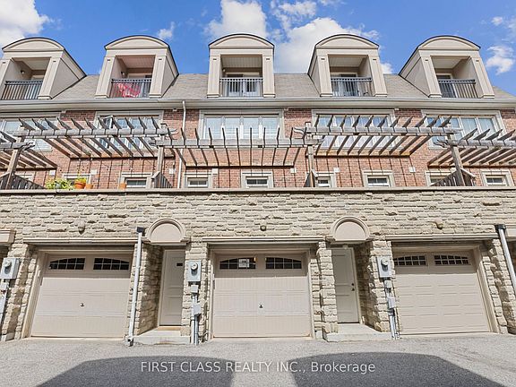 2nd image of 133A Finch Ave E