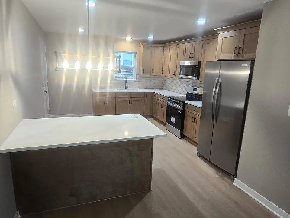 367 Lynn Dr
