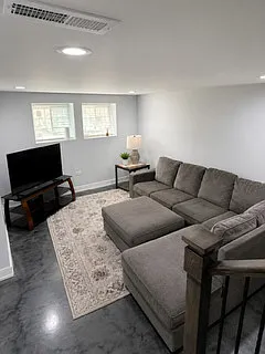1010 S Mason Ave — Photo 16