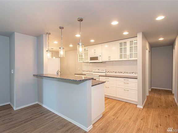 5th image of 7501 Ruby Dr SW APT I205