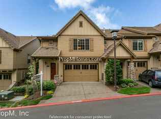 2154 NW Village Cir #32, Portland, OR 97229