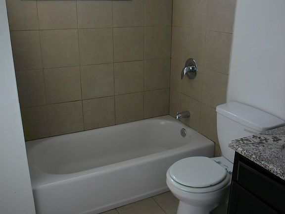 5th image of 4637 N Dover St APT 3