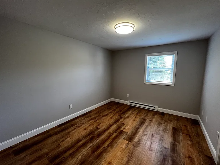 44 Stafford Street and 65 Worcester Road — Photo 25