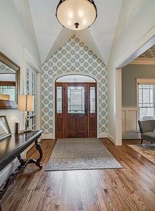 3rd image of 1005 Mapesbury Ln