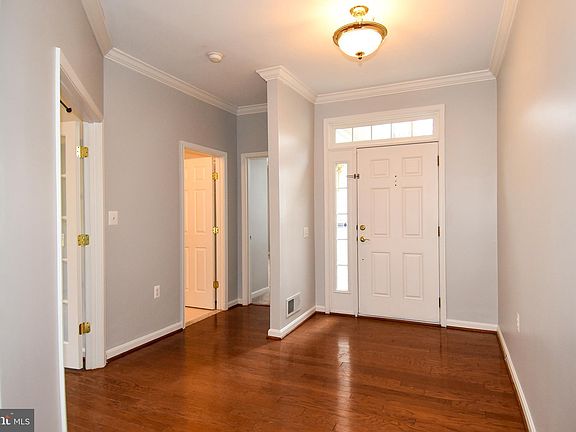 4th image of 17590 Four Seasons Dr