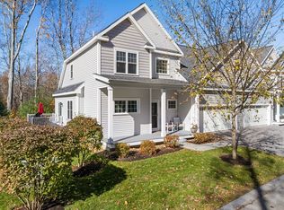 23 Stonebrook Ct #11, Southborough, MA 01772