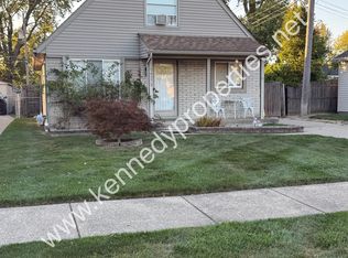34373 Crosley St, Clinton Township, MI 48035
