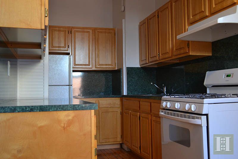 2nd image of 196 Pinehurst Ave APT 6K