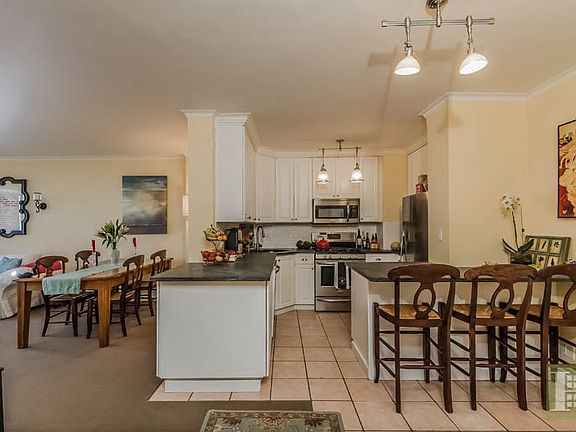 2nd image of 2621 Palisade Ave APT 6G