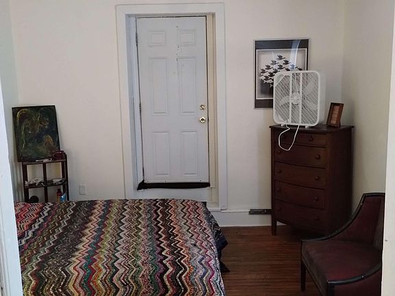 2nd image of 5141 Hazel Ave #3F