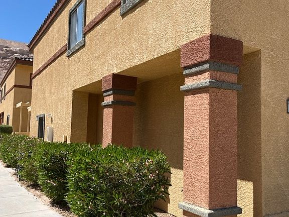 2nd image of 4915 E Russell Rd Building 143-7