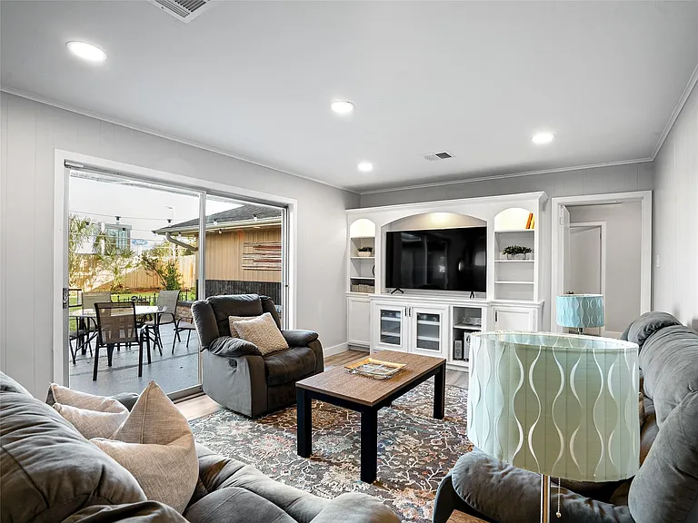 9403 Timberside Dr — Photo 12