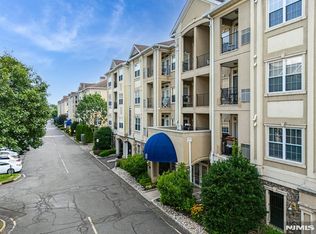 8205 Harcourt Rd #8205, Clifton, NJ 07013