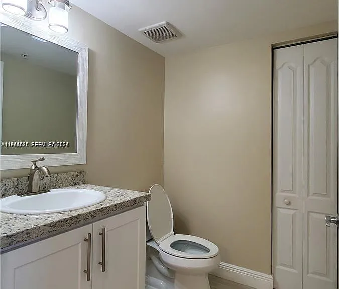 60 NW 37th Ave #806 — Photo 8