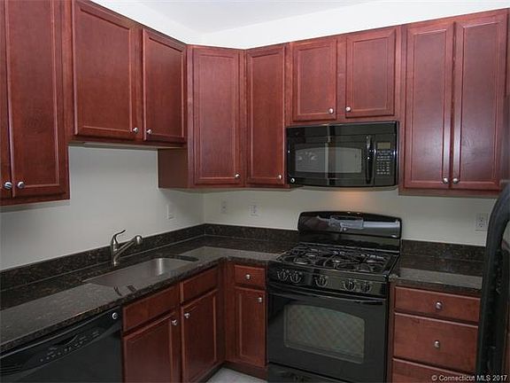 Granite countertops and ove...