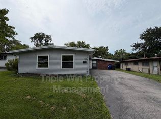 810 Saint Anthony Ln, Florissant, MO 63033