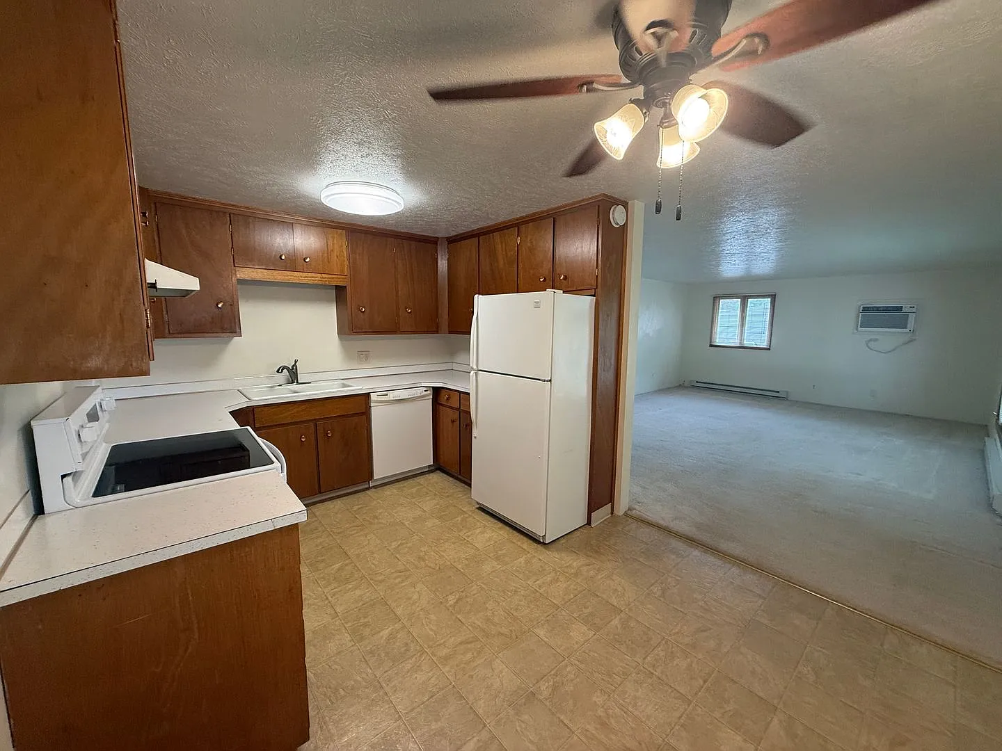 JTAM Properties - 2825 5th Ave Apt 3 — Photo 2