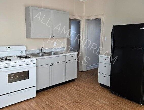 4th image of 920 Carlisle St Floor 2