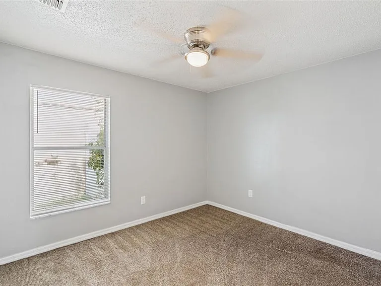5235 Florida Holly Dr — Photo 10
