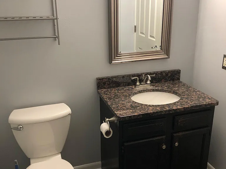 1800 N Forest Ave #1800 — Photo 22
