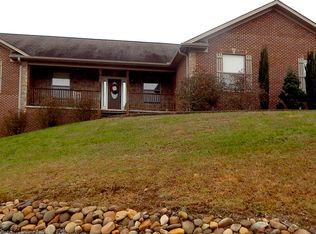 1013 Blockhouse Valley Rd, Clinton, TN 37716