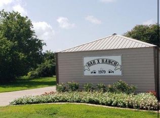 336 Wagon Wheel Trl W, Angleton, TX 77515