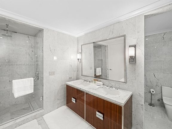 4th image of 15701 Collins Ave #4602