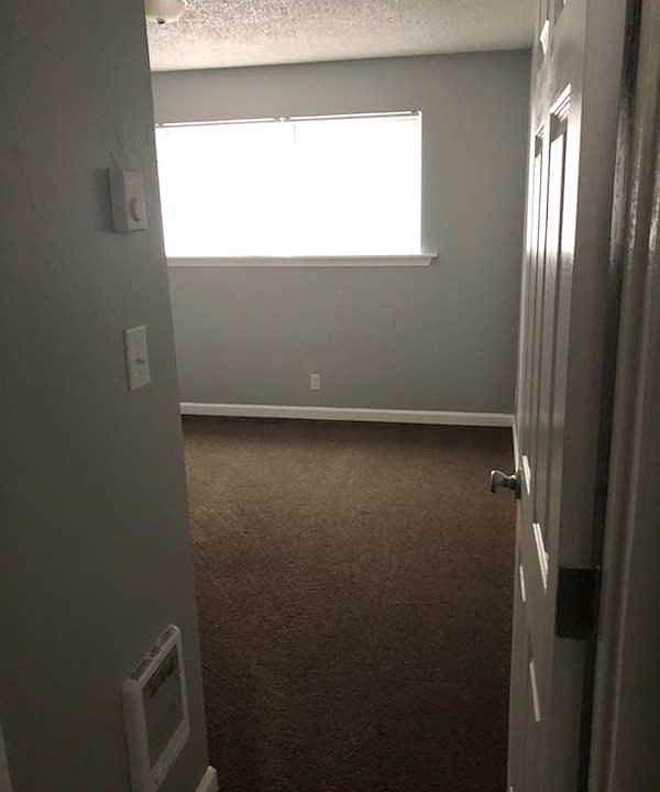 2nd image of 1830 Thurston St SE APT 19