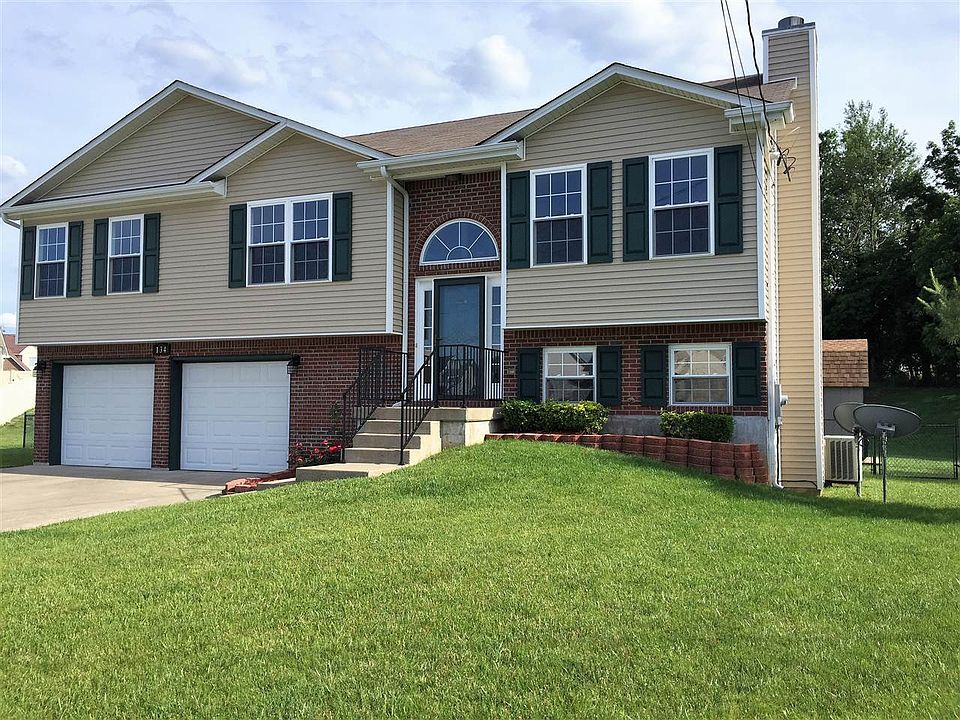 1st image of 134 Westbourne Ct