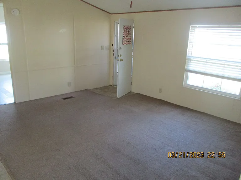 908 Westview Dr #7 — Photo 4