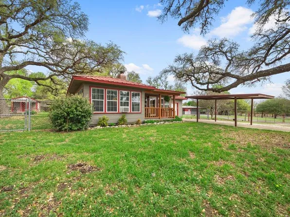 312 Gerald Dr, Blanco, TX 78606