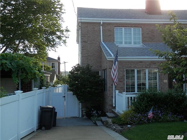 1st image of 15550 100th St