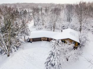 35850 36th Ave, Paw Paw, MI 49079