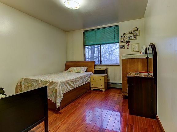 5th image of 311 Cherry St APT L2